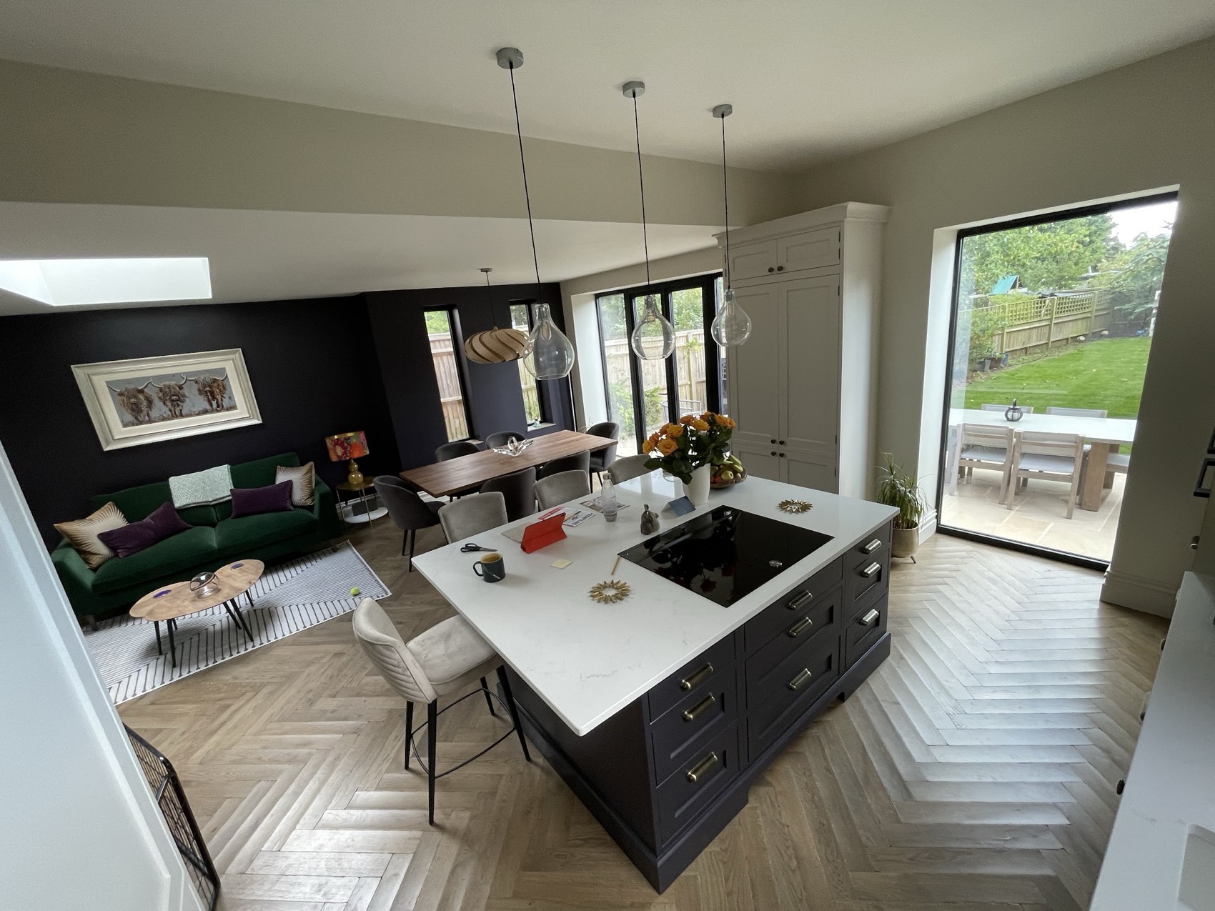 Open-plan kitchen, dining and sitting space